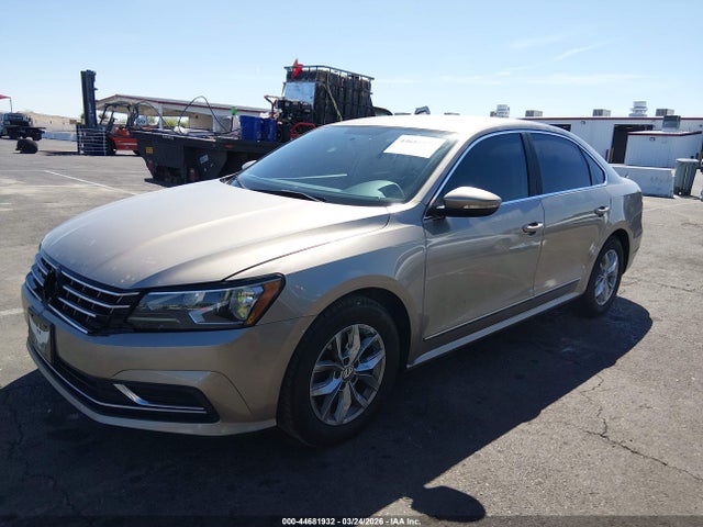 Volkswagen Passat 1.8t S