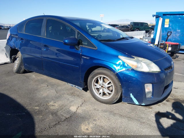 Salvage Toyota Prius Image