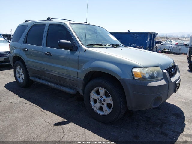 Salvage Ford Escape Image