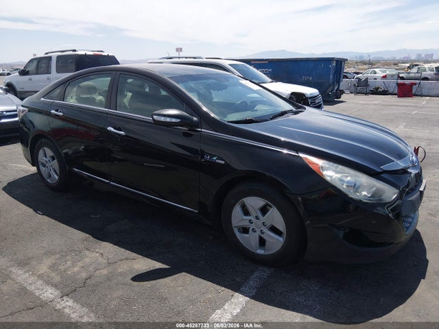 Salvage Hyundai SONATA Image
