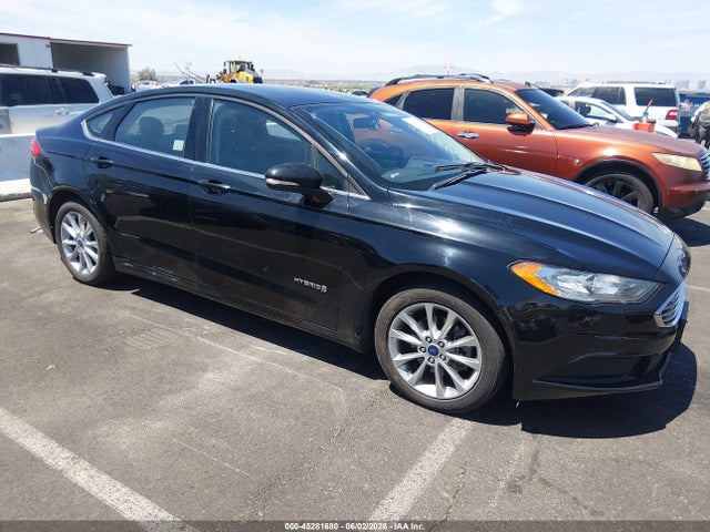 Salvage Ford Fusion Image