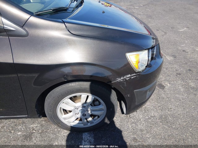 Chevrolet Sonic Lt Auto
