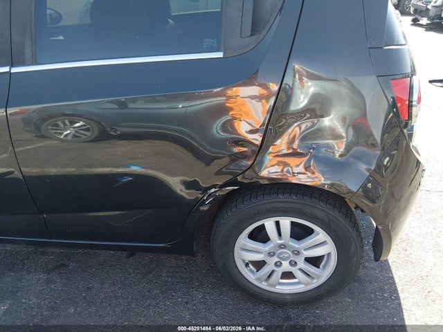 Chevrolet Sonic Lt Auto