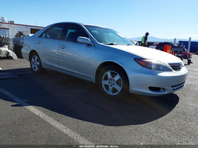 Salvage Toyota Camry Image
