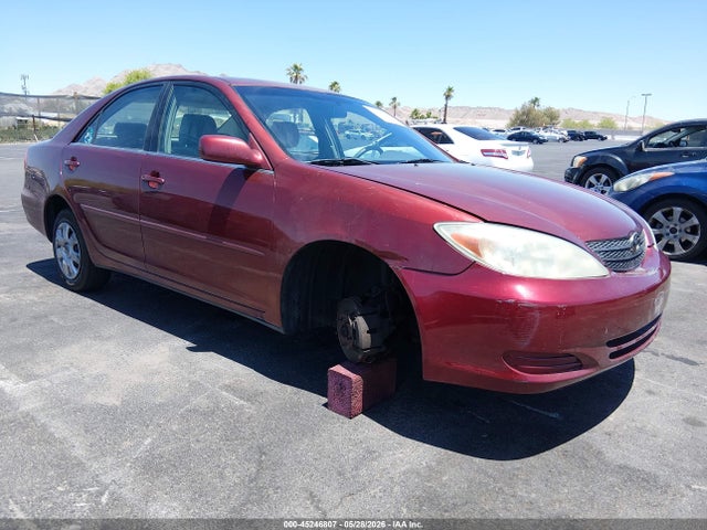 Salvage Toyota Camry Image