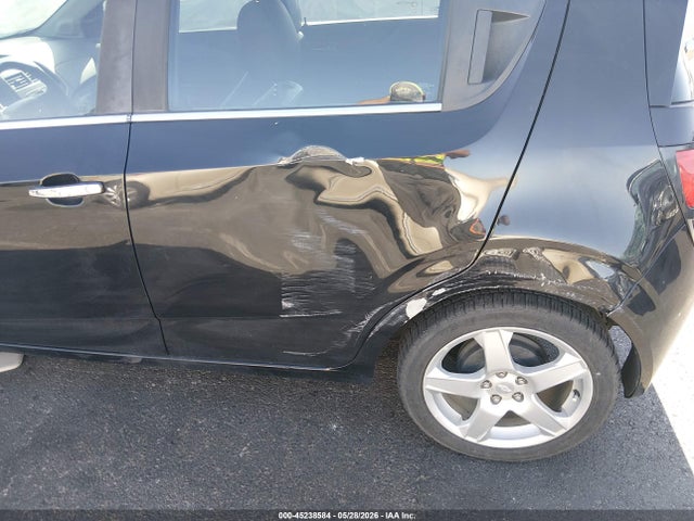 Chevrolet Sonic 2lz