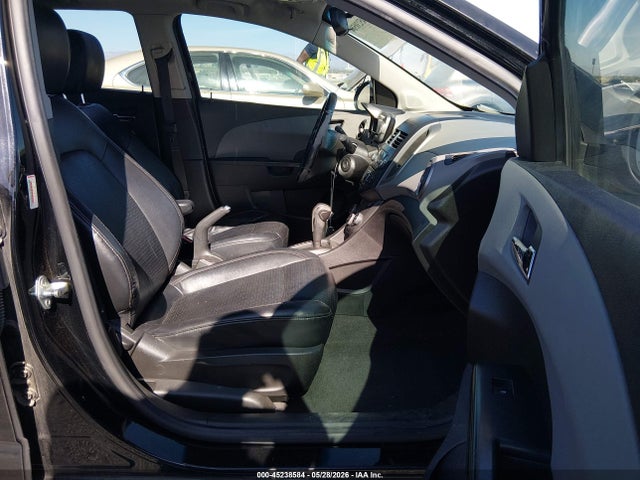 Chevrolet Sonic 2lz