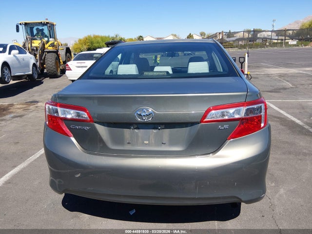 Toyota Camry Le