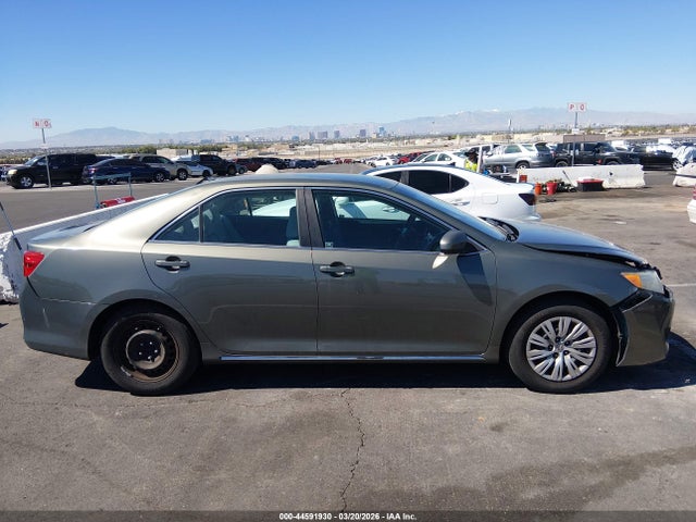 Toyota Camry Le