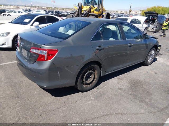 Toyota Camry Le