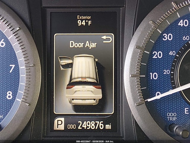 Toyota Sienna Le 8 Passenger