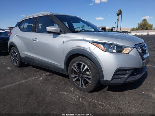 Salvage Nissan Kicks Image