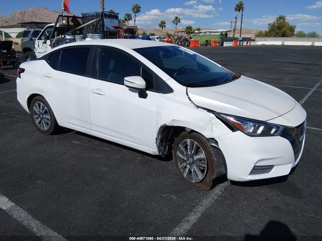 Salvage Nissan Versa Image