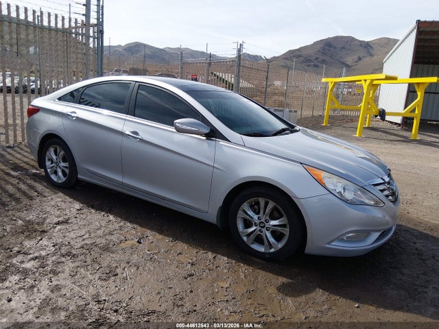 Salvage Hyundai SONATA Image
