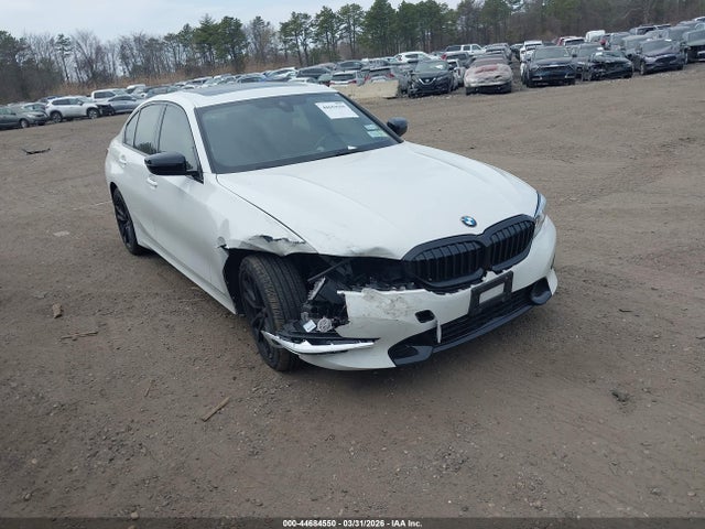 Salvage BMW 3 Series Image