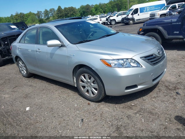 Salvage Toyota Camry Image