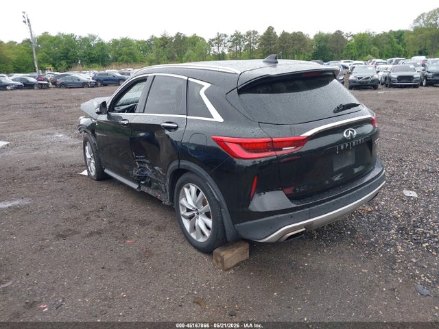 INFINITI Qx Essential