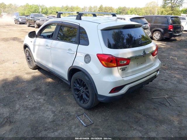 Mitsubishi Outlander 2.0 Le