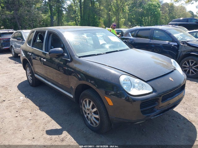 Salvage Porsche Cayenne Image