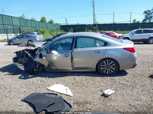 Subaru Legacy 2.5i Premium