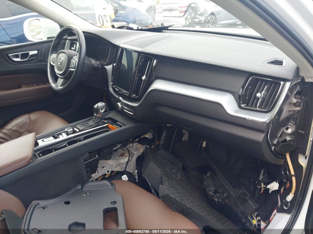 Volvo XC60 T5 Momentum