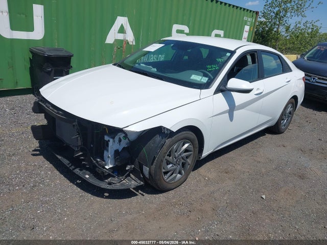 Hyundai ELANTRA Sel