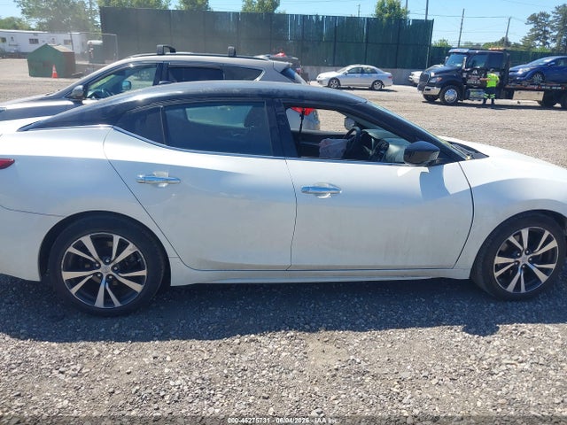 Nissan Maxima