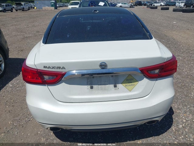 Nissan Maxima