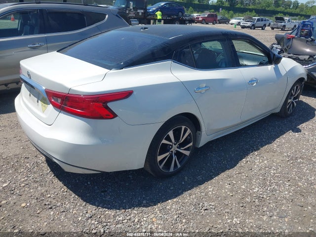 Nissan Maxima