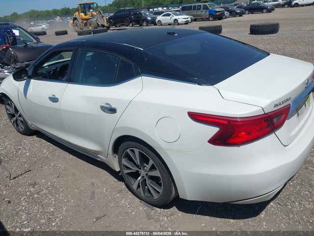 Nissan Maxima