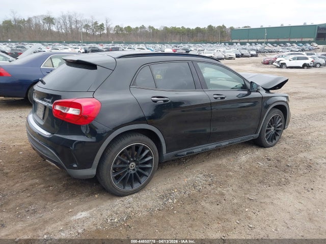 Mercedes-Benz GLA 4matic
