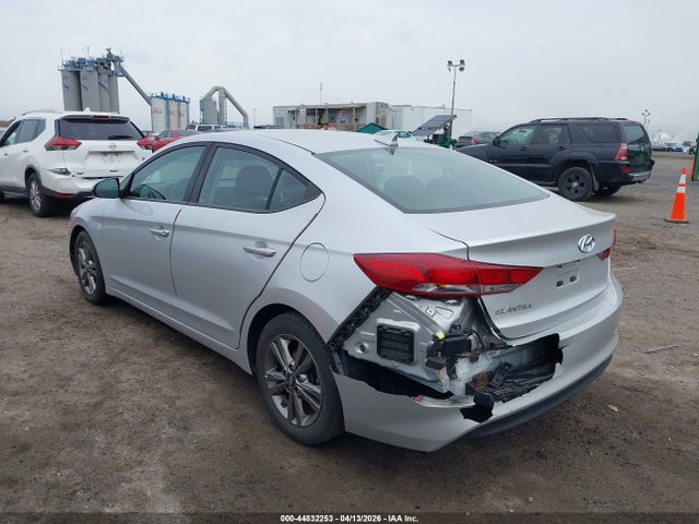 Hyundai ELANTRA Sel