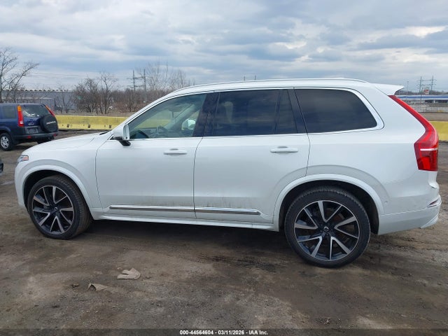 Volvo XC90 B6 Plus Bright Theme 6-seater