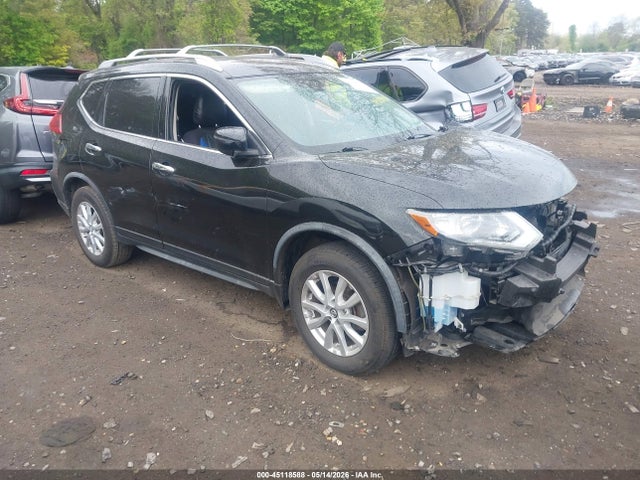 Salvage Nissan Rogue Image