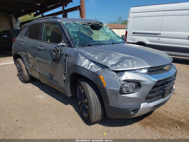 Salvage Chevrolet Trailblazer Image