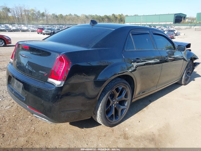 Chrysler 300 S