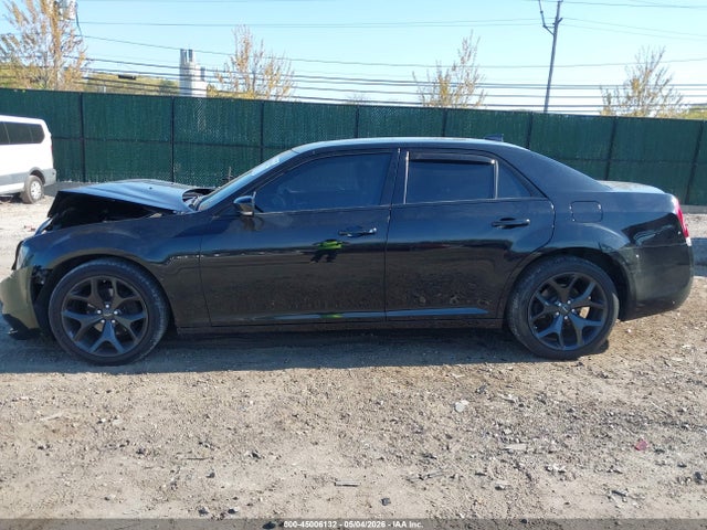 Chrysler 300 S