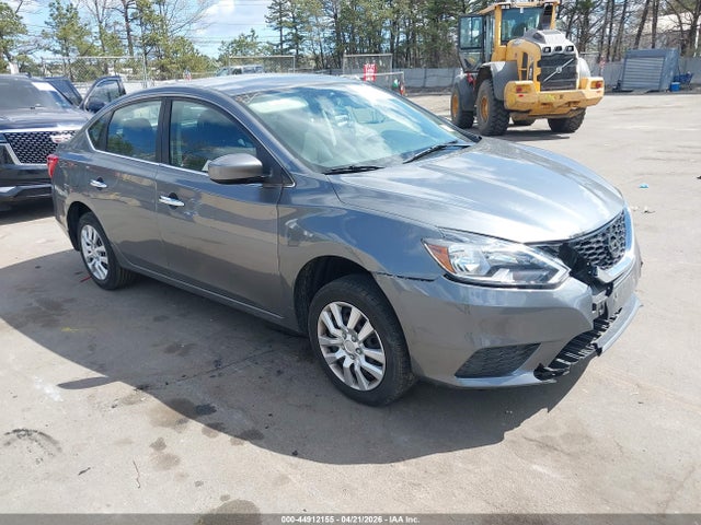 Salvage Nissan Sentra Image