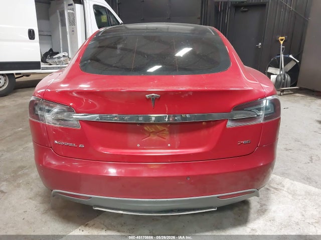 Tesla Model S P85