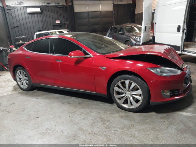 Tesla Model S P85