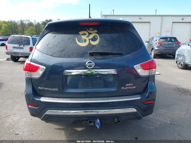 Nissan Pathfinder Platinum
