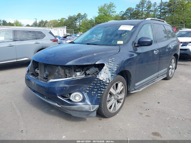 Nissan Pathfinder Platinum