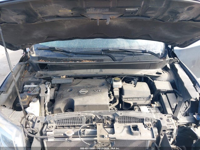 Nissan Pathfinder Platinum