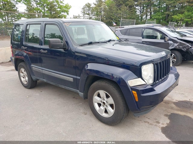 Salvage Jeep Liberty Image