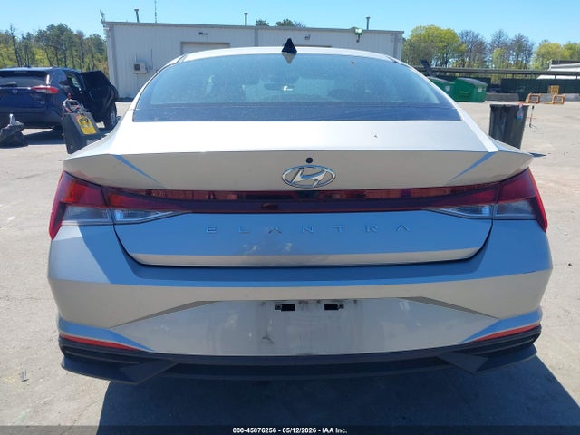 Hyundai ELANTRA Sel