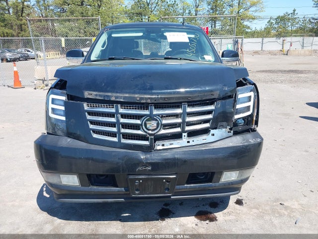 Cadillac Escalade Standard