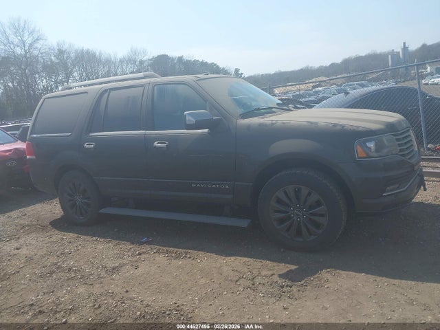 Lincoln Navigator