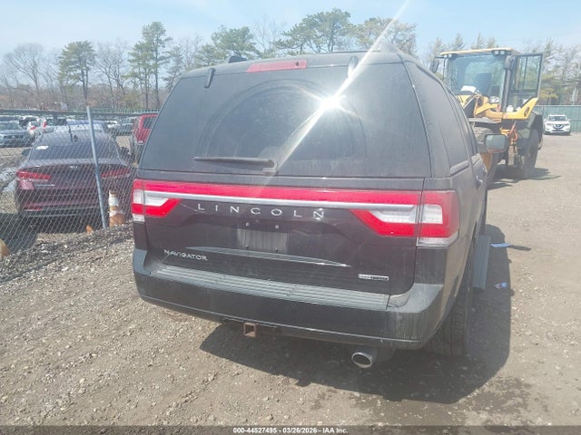 Lincoln Navigator