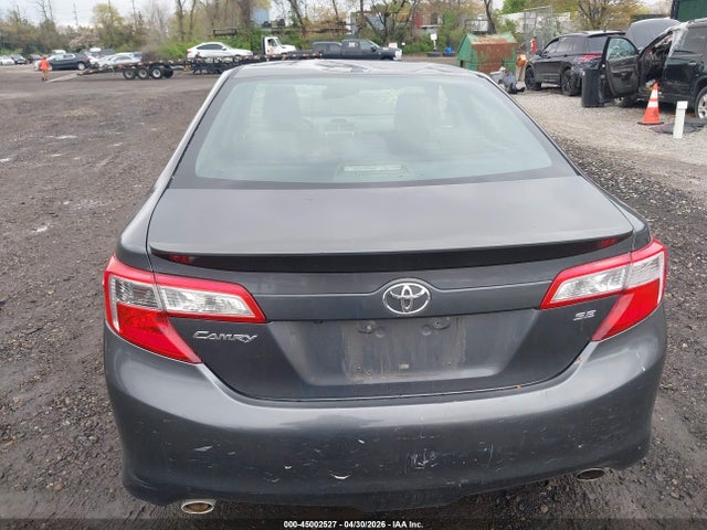 Toyota Camry Se V6