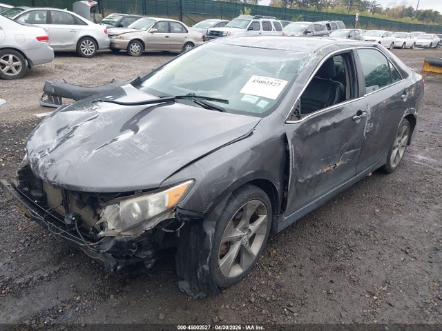 Toyota Camry Se V6
